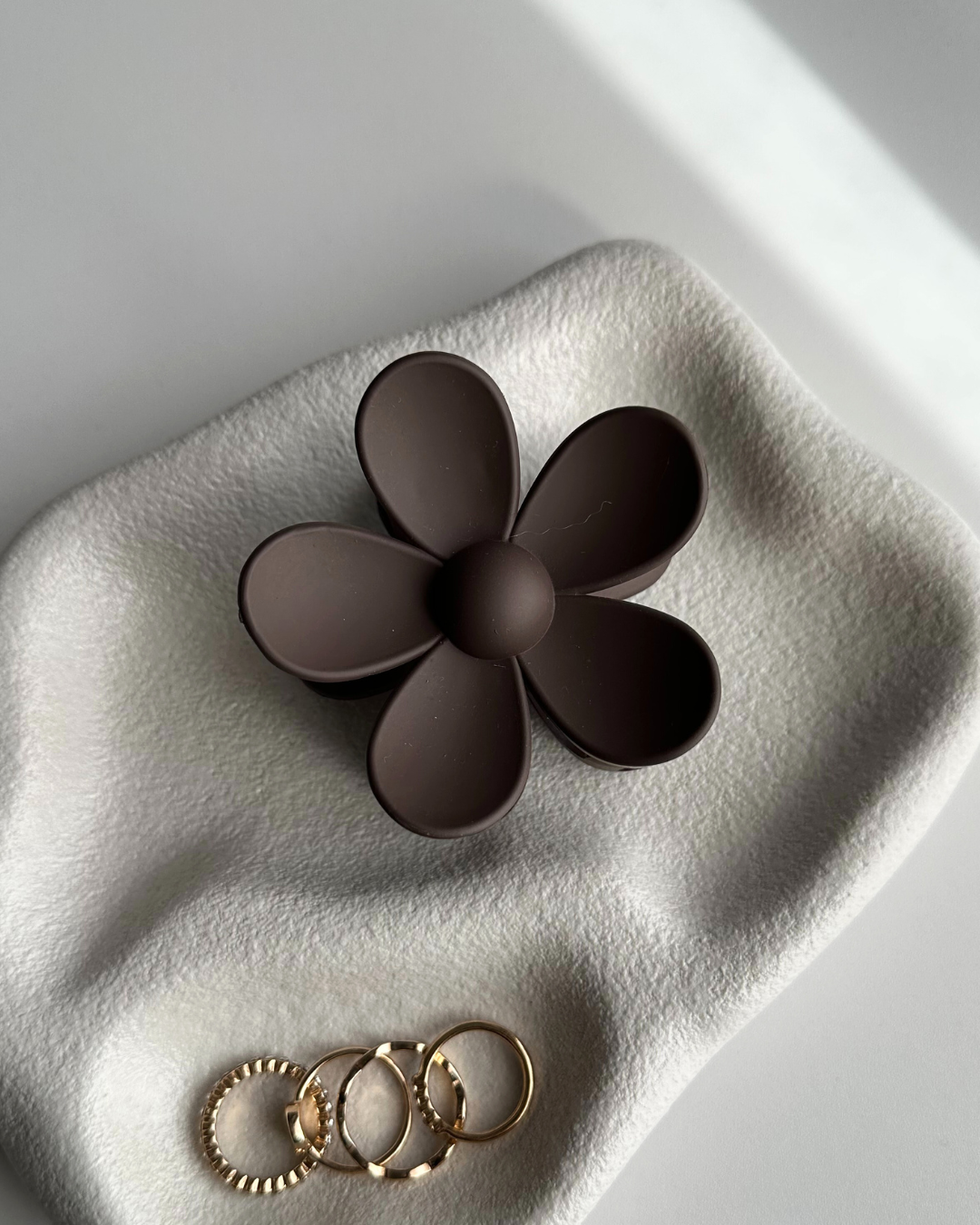 Daisy Flower Hair Clip - Espresso