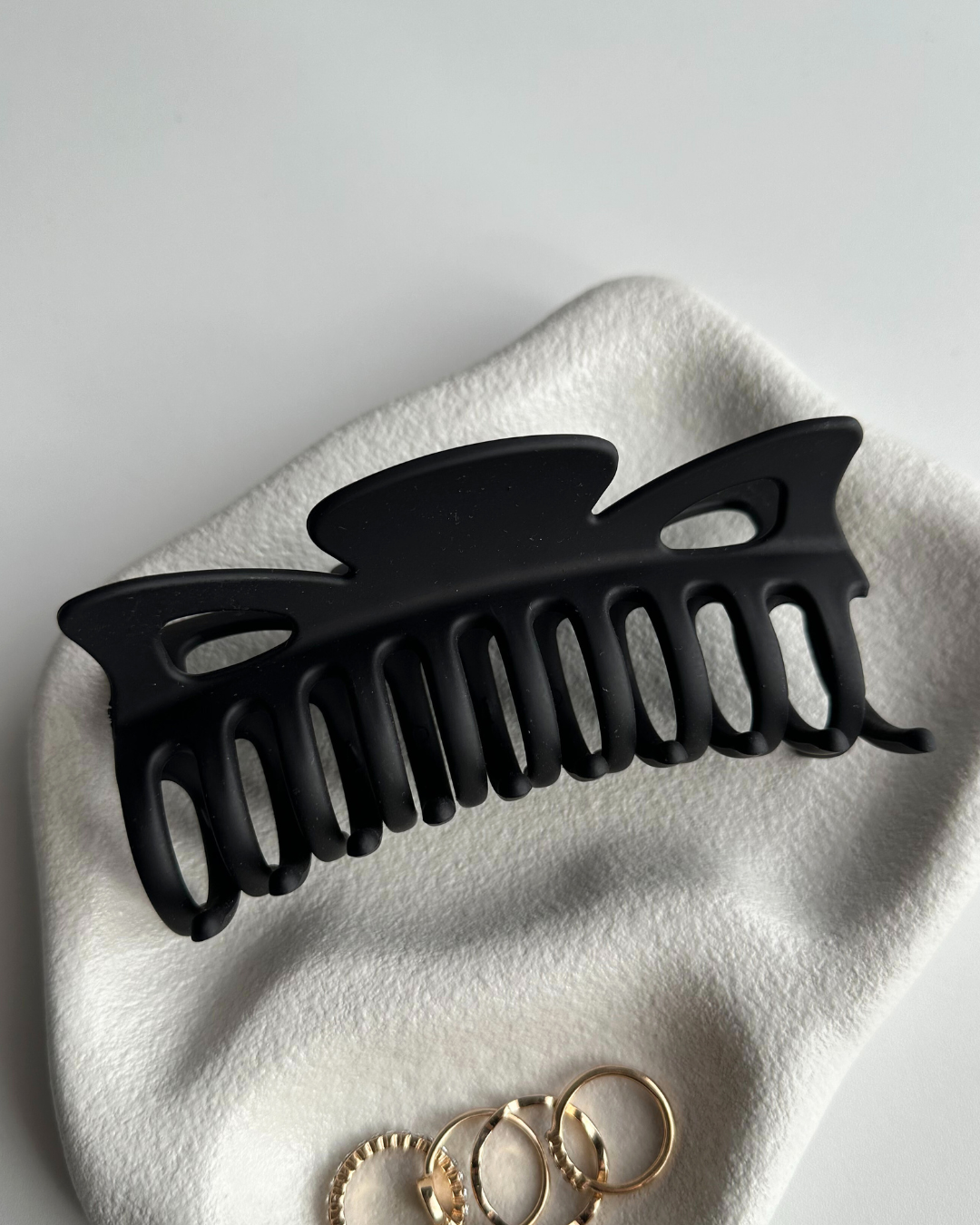 Large Matte Black Hair Clip