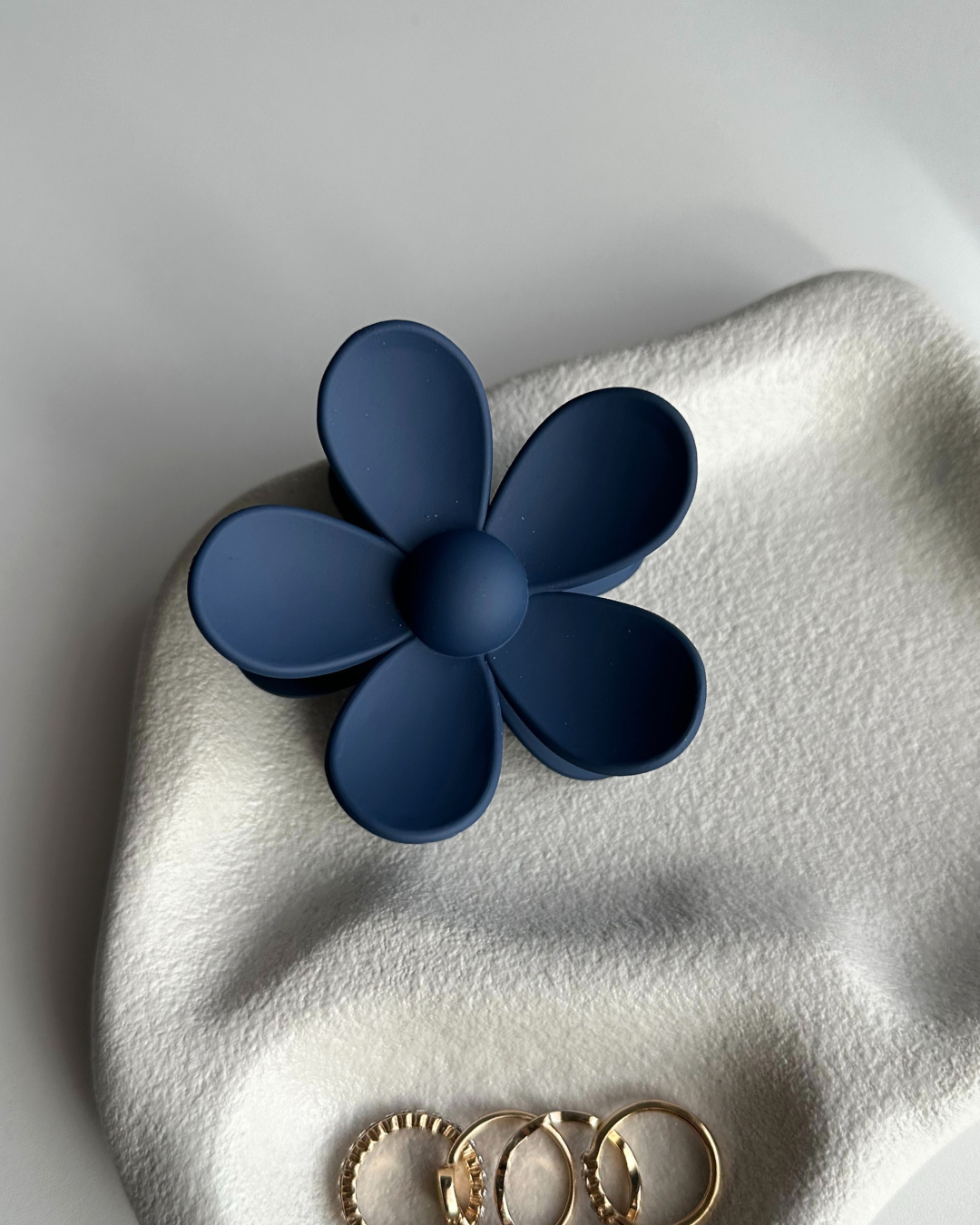 Daisy Flower Hair Clip - Navy