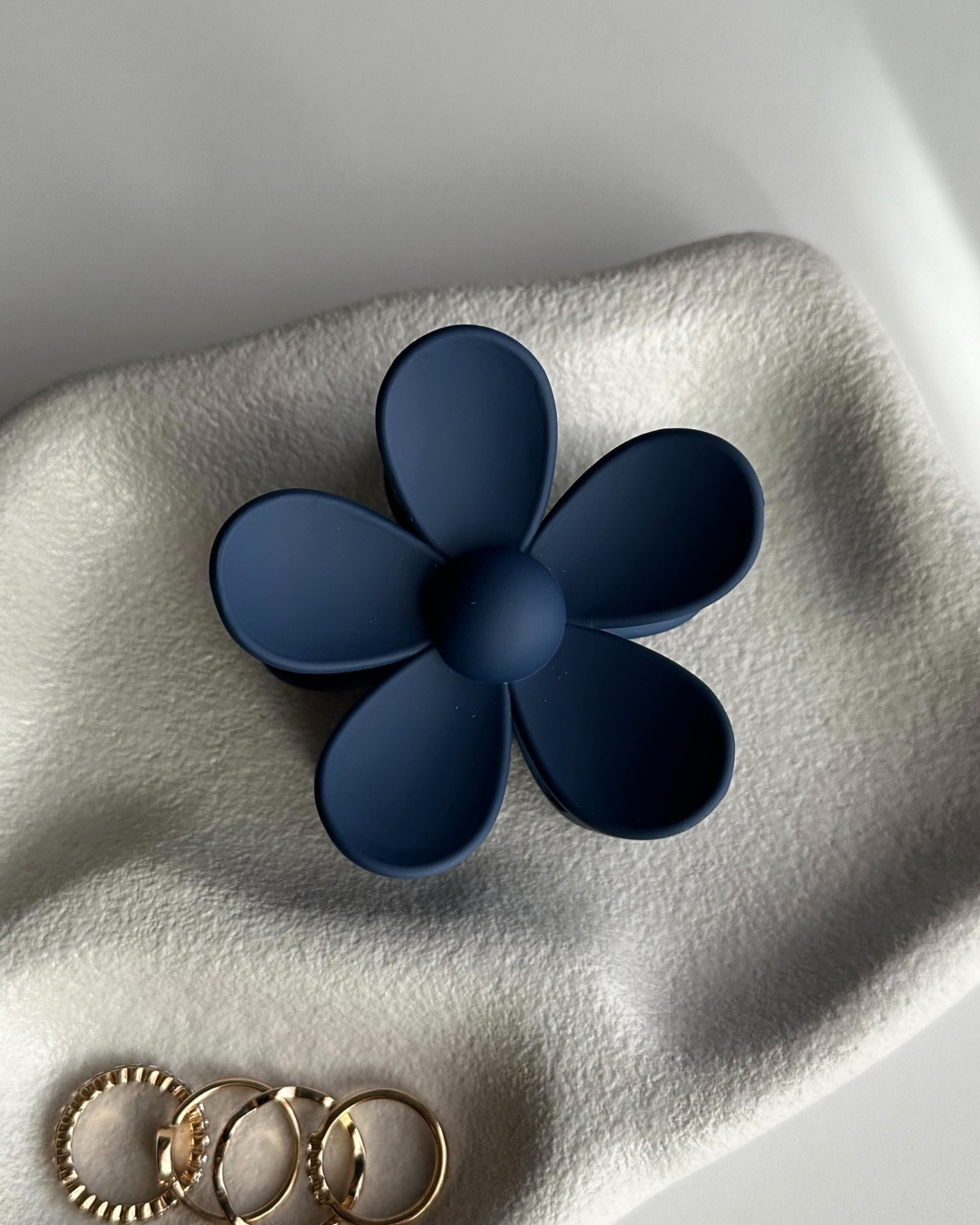 Daisy Flower Hair Clip - Navy