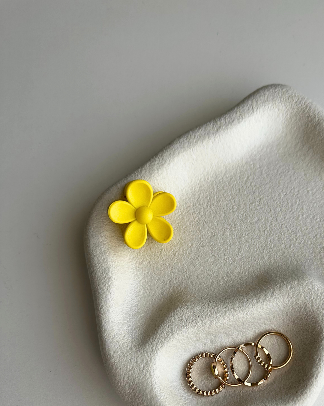 Mini Daisy Hair Clip