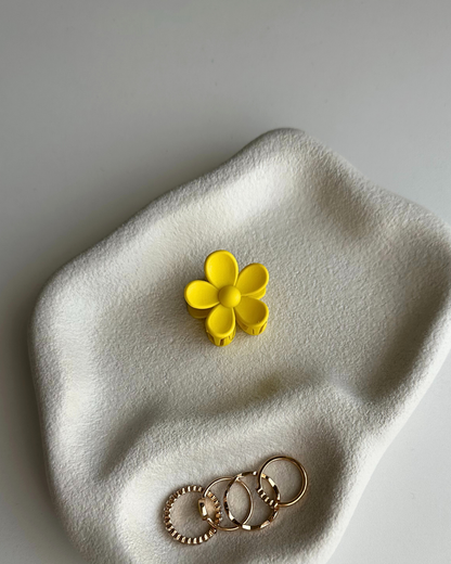 Mini Daisy Hair Clip